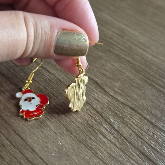 🎁$6 Bundled 🎁Festive Holiday Santa Full Body Earrings - Picture 6 of 6